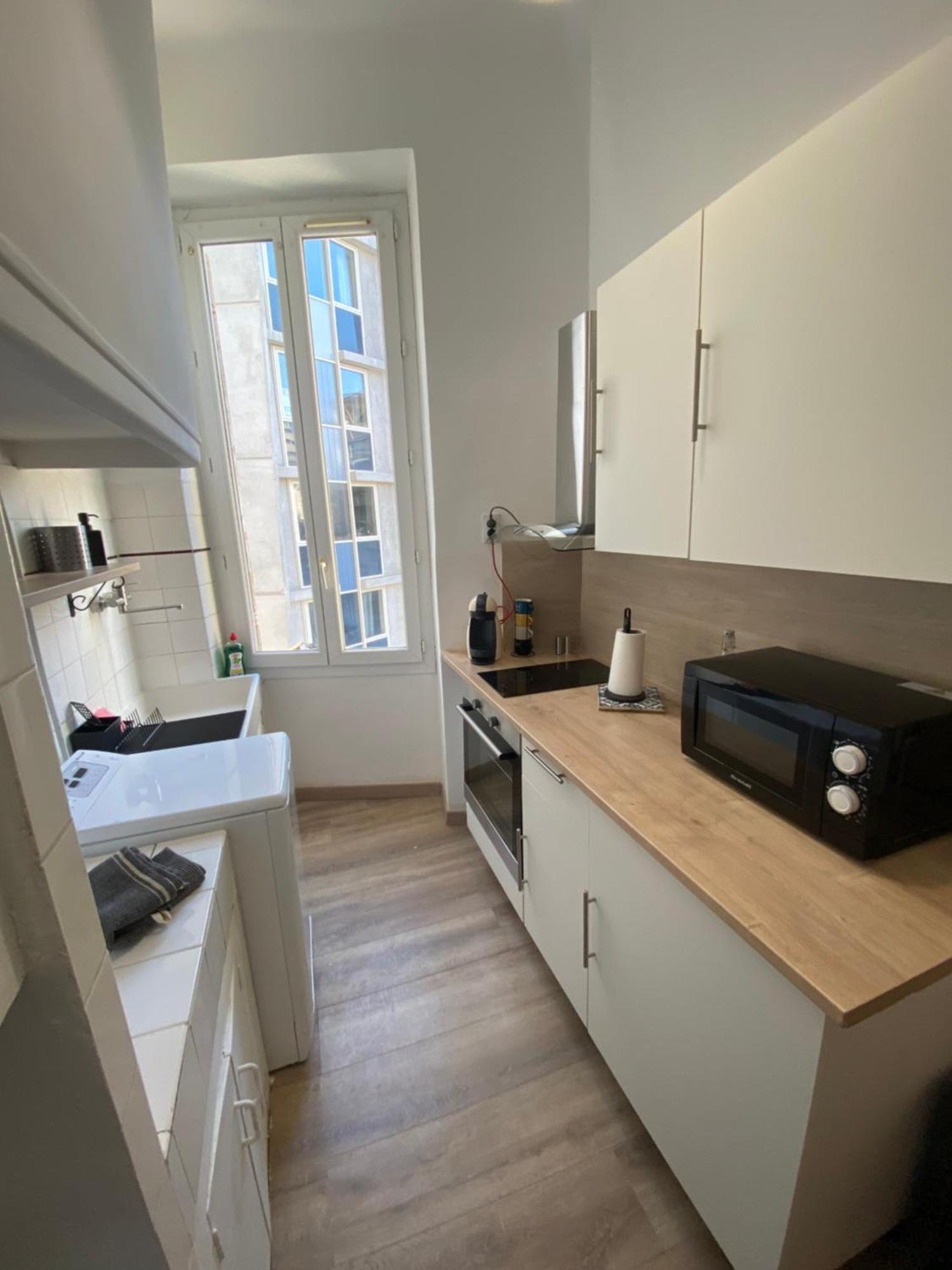 Republique / La Joliette Apartment
